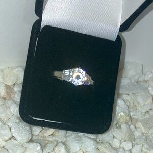 3 side diamond ring